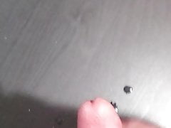 Cumming on black table
