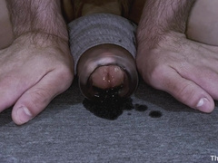 CLOSE UP: Monstrous fuckpole boinking pocket fuckbox fucktoy and thick cum shot (4K - 60FPS)