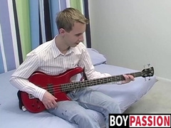 Petite young twink Jacob Rex wanks off after interview