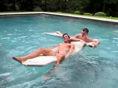 Ashton Summers Screws Frankie V