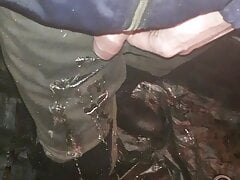 Pissing on workgear and rubberboots