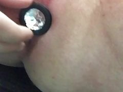 Butt plug in CD Jeni's virgin ass