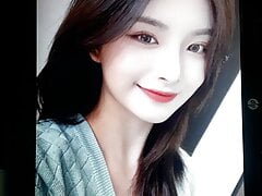 EVERGLOW Yiren #1 cum tribute
