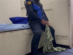 Pinoy security guard gets down to solo pleasure with some solo gay action