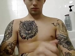 Straight slut Grant jerks his cock on cam until he cums