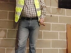 Working guy has a short jerk off session