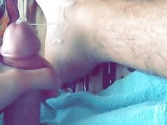 TwinkBoy cum on feet