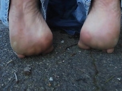 Shagging my bootie in the middle of the road