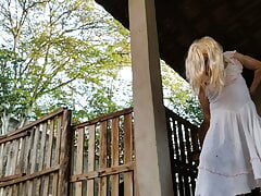 CROSSDRESSER SQUIRT DILDO