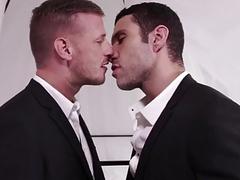 Bareback anal plugging with Logan and Letterio