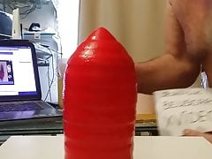 plug anal rouge