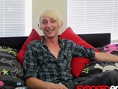 Twink jerks off after being interviewed