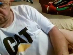old man jerking in chat 8