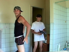 Kelly Cooper And Grant Hiller Wears Different Underpants