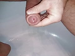 Duzy  kutas sperma walenie konia duzo  spermy wytrysk