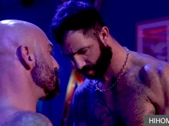 Faggot, anal-porn, sans a condom