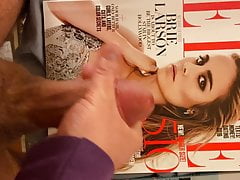 Cumming for Brie Larson and licking it up