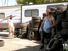 TRAILERTRASHBOYS Fap Dixon has his Jizz-Shotgun Deep-Throated Outdoor