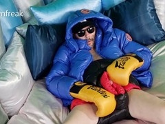 Satin boxing ring stud puts on a show with some solo action