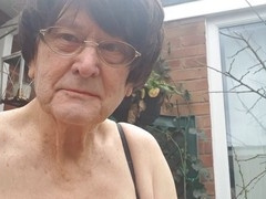 Outdoor, average body, mature