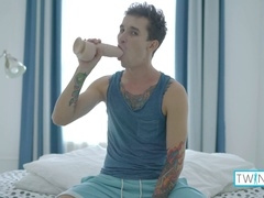 Fingerblasting, twunk, teenage