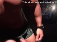Cam Muscle Flex