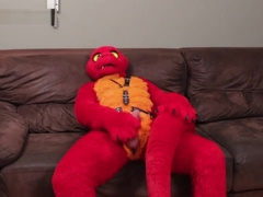 Red Lizard playing with himself on his new fursuit. Pawing Murrsuit Cum