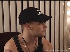Straight Boy Buzz Beats Off