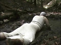 mud dress 65