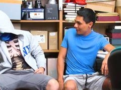 Unexperienced offender gets his ass pounded