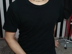 Argentino Se Mete Cosas En Una Barberia