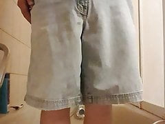 Pee in shorts