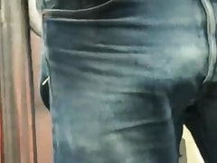 Big bulge on the tube station and wank
