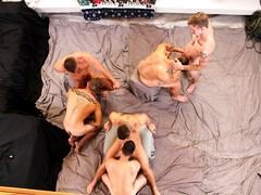 Nude lads offer a great view of their orgy in marvelous positions