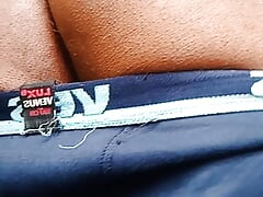 Pamus hot dildo show when home alone