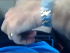 Str8 married helping hand in the car 5