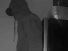 8 MINS OF MESSY JAWS