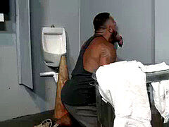 Gym Gloryhole - Alessio Romero, Brian Bonds