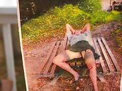 English Lady Pissing Tribute!