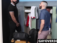 GayOver30.com - Rikk York's gym poke with mind-blowing stud
