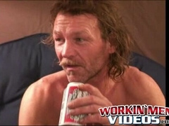 Mature amateur jerks off while enjoying anal play