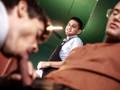 Dudes end up fucking in public and it is wild