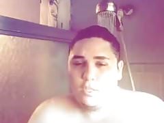 Gordito afeminado de con una chichis enormes