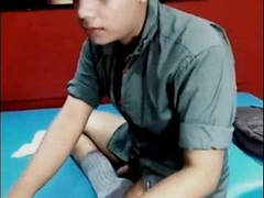 Bony Amateur Peels off on Web cam