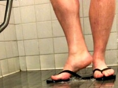 Jetsfan1983's Shower Feet