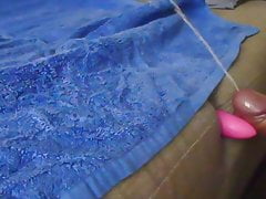 Super slo-mo cumshot vibrator