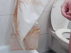 thebavarianone cums in shower