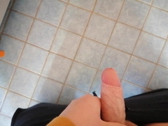 nineteen-Yr-Senior Faps off and Spunks while Getting On All Fours