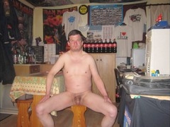 My perfect body with one testicle