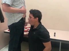 Amateur Daddy's Umkleide Abenteuer